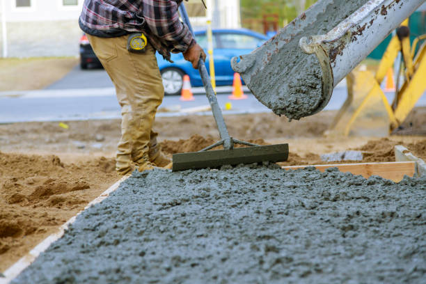 Best Best Concrete Contractor  in Beaver Falls, PA